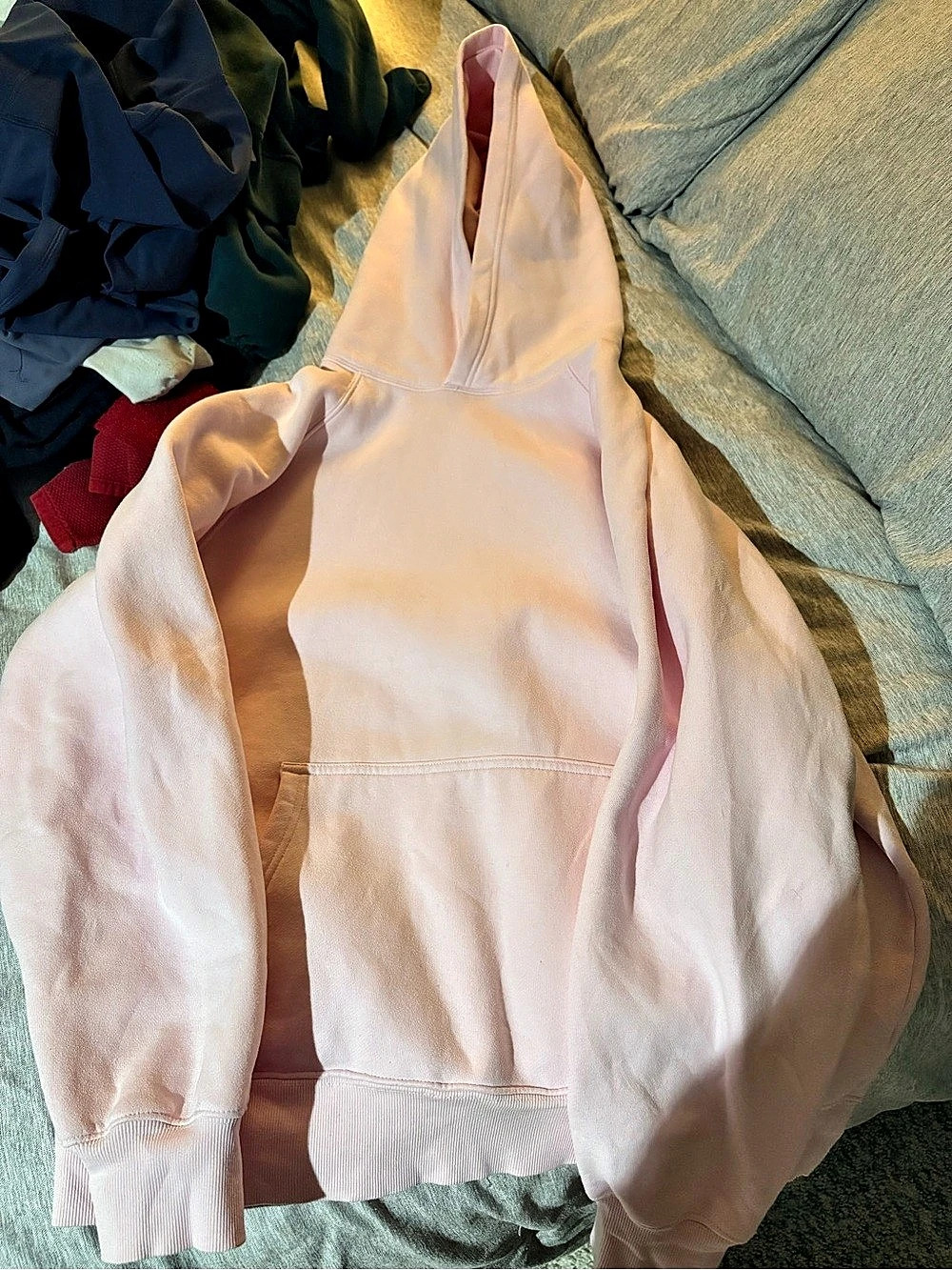 Aritzia TNA mega raglan Hoodie Villa Pink Pullover Hoodie